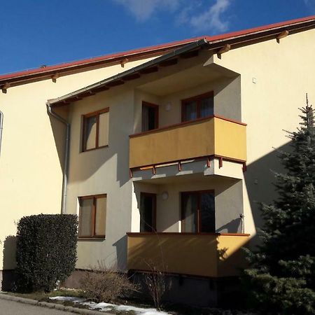 Ekko Apartman Hegyko Luaran gambar